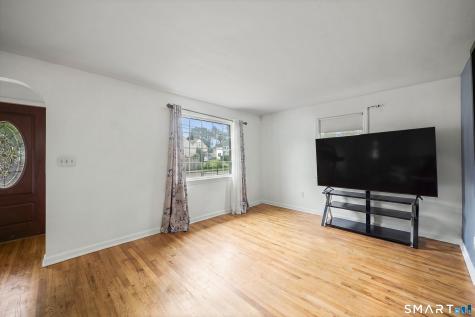 48 Park Avenue East Hartford CT 06108