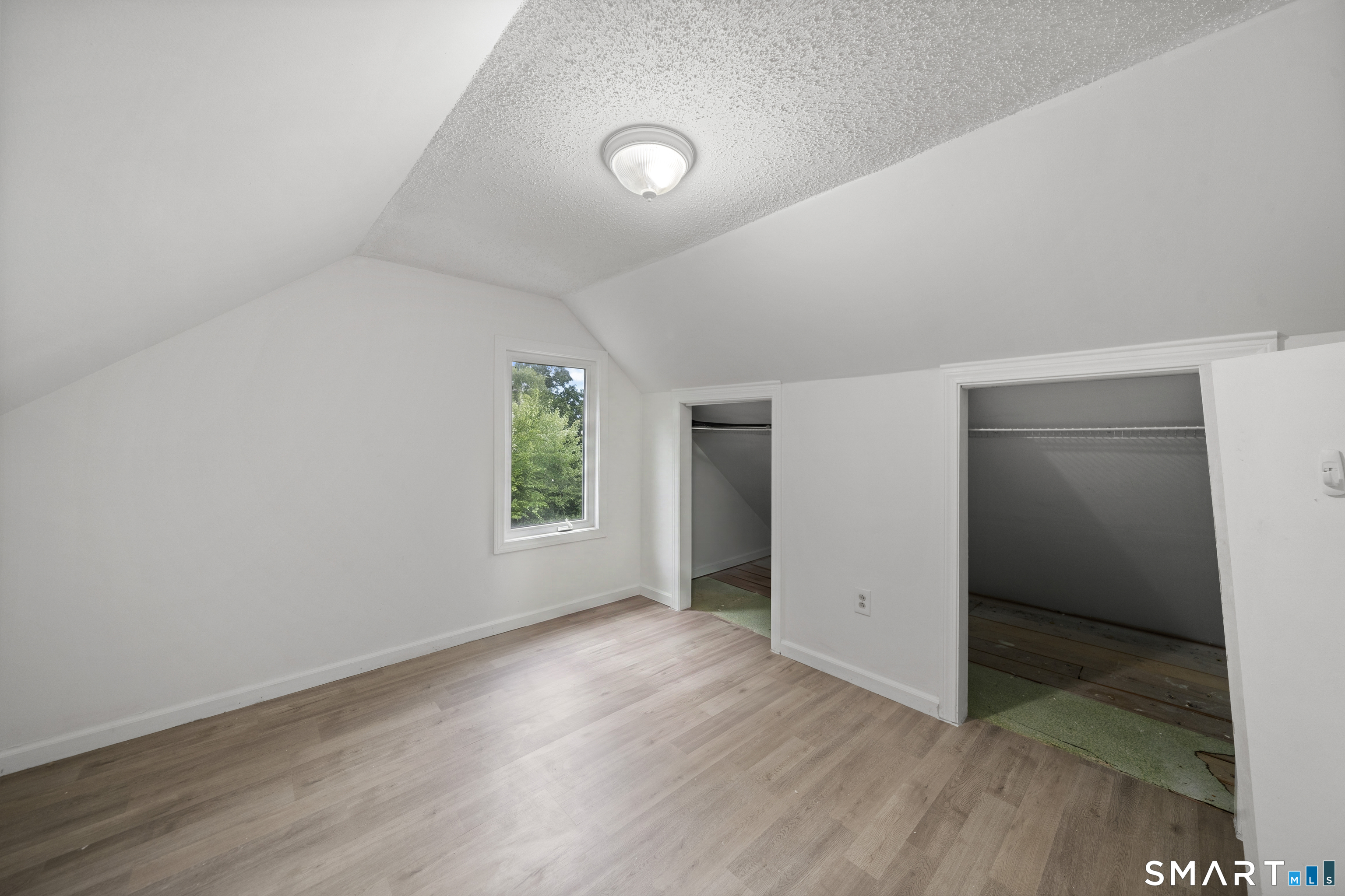48 Park Avenue East Hartford CT 06108