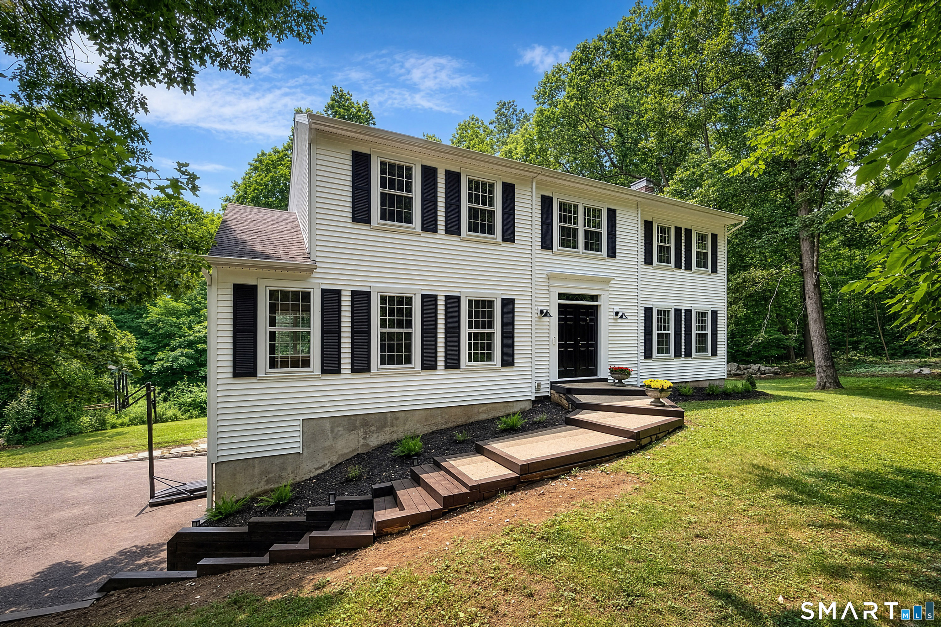 2 Sutherland Drive Newtown CT 06482