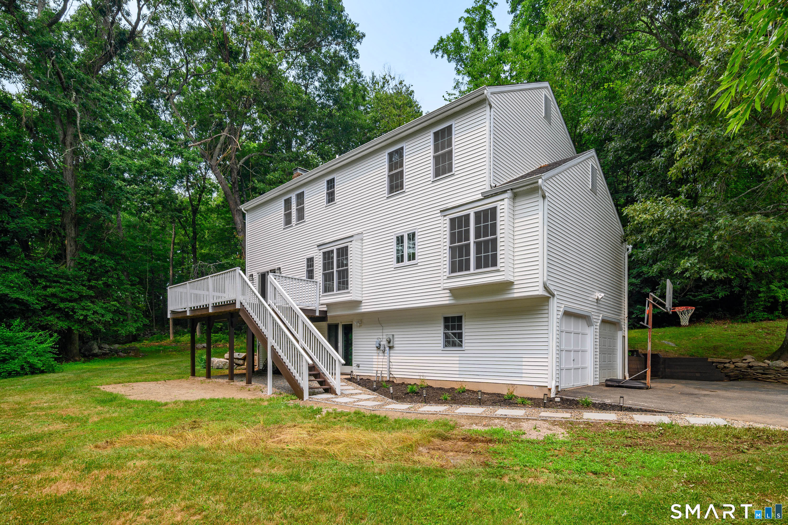 2 Sutherland Drive Newtown CT 06482