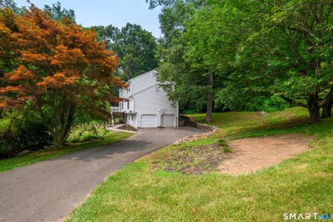2 Sutherland Drive Newtown CT 06482