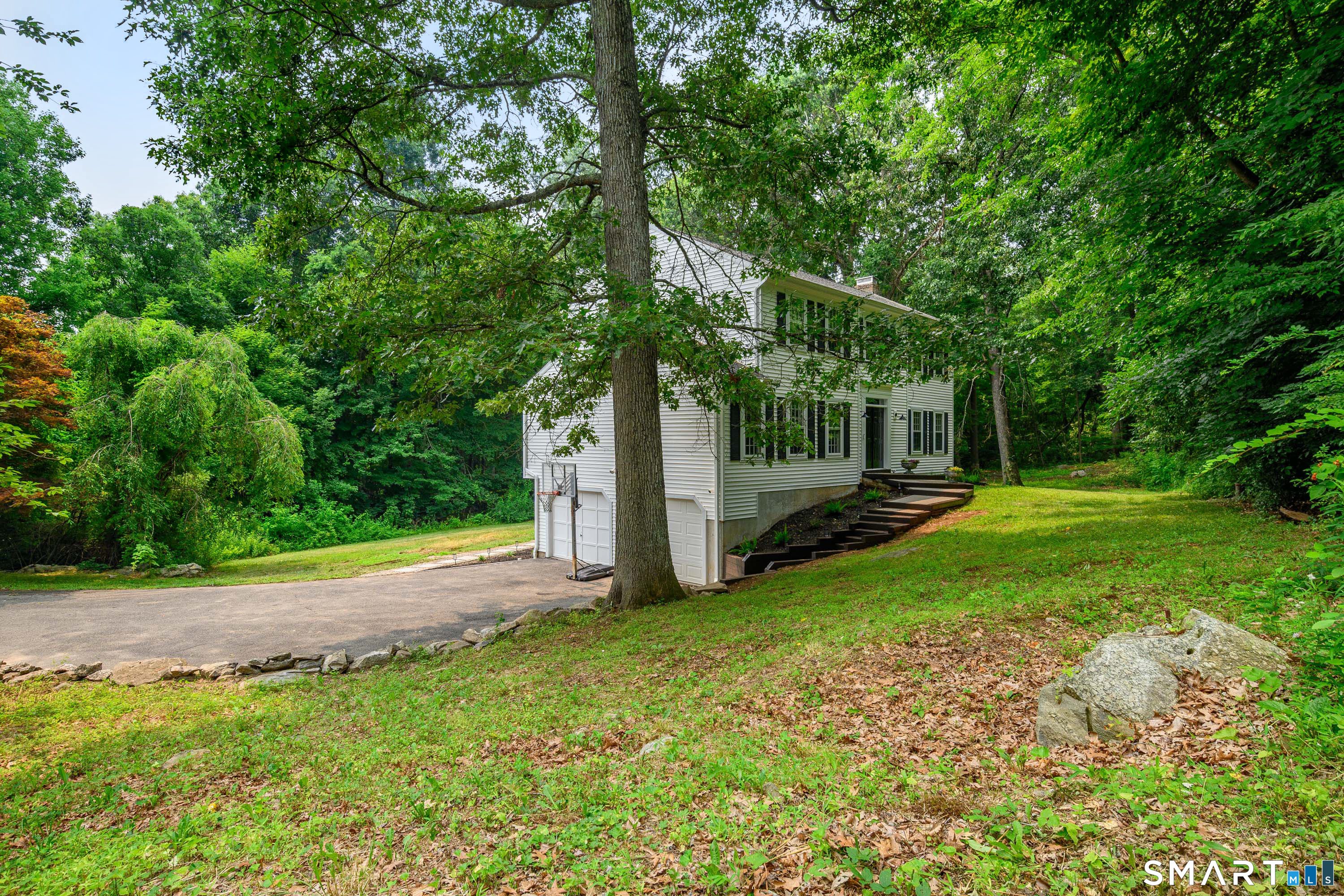 2 Sutherland Drive Newtown CT 06482