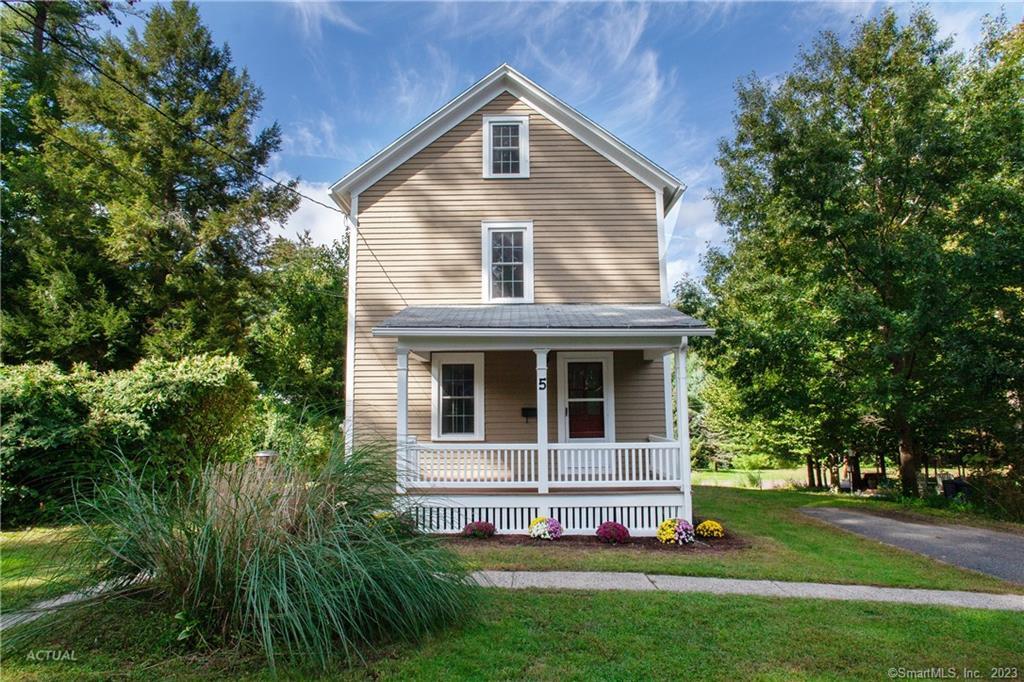 5 Woods Lane Simsbury CT 06070
