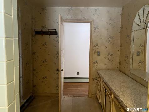 17 Mauweehoo Hill Sherman CT 06784
