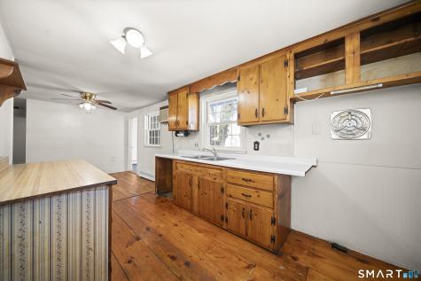 50 Roosevelt Boulevard Enfield CT 06082