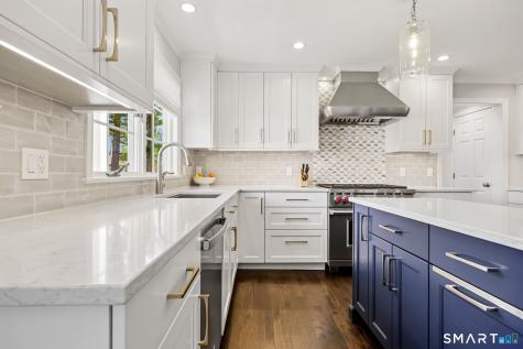 40 Shadow Lane New Canaan CT 06840