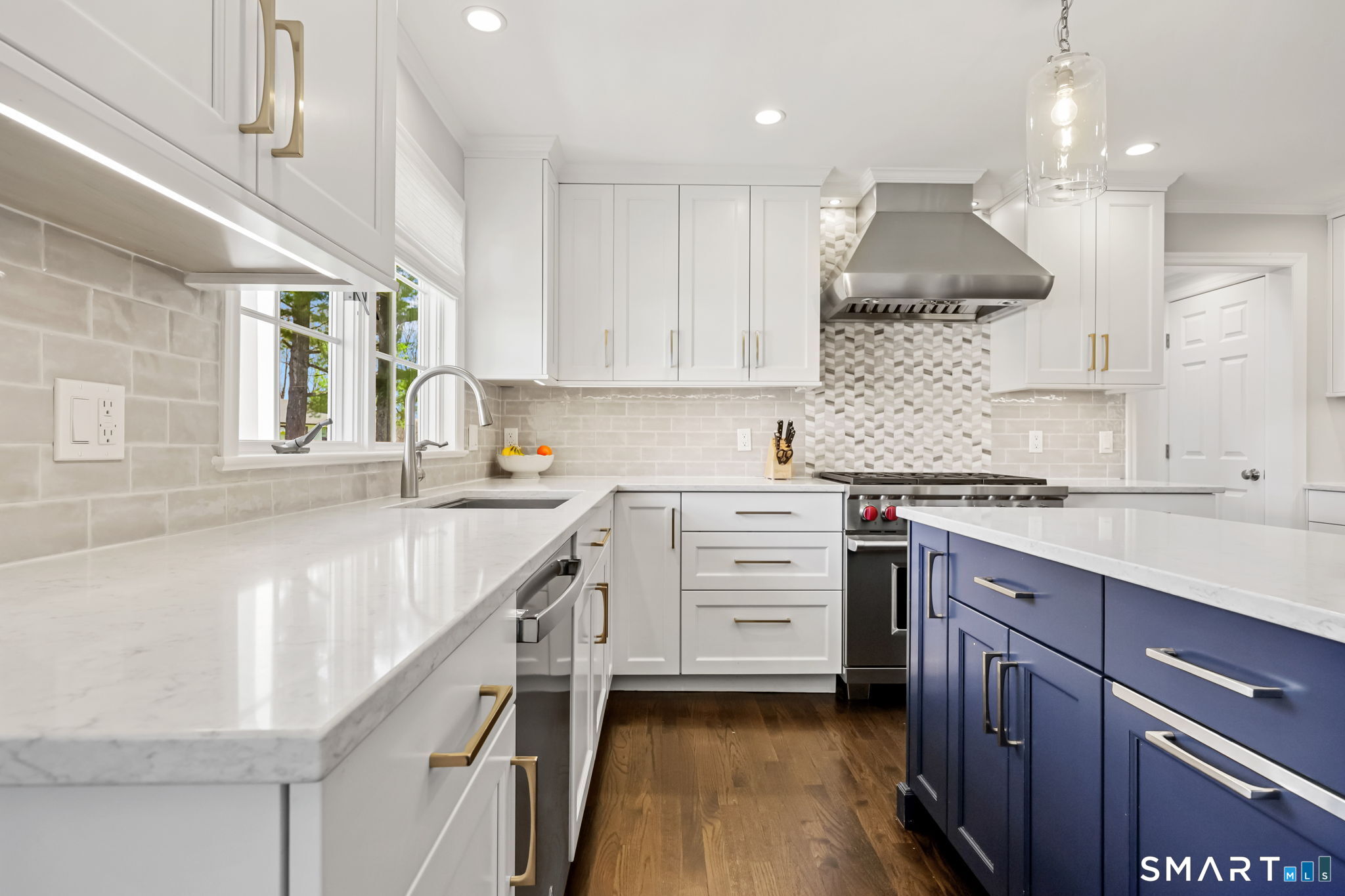 40 Shadow Lane New Canaan CT 06840