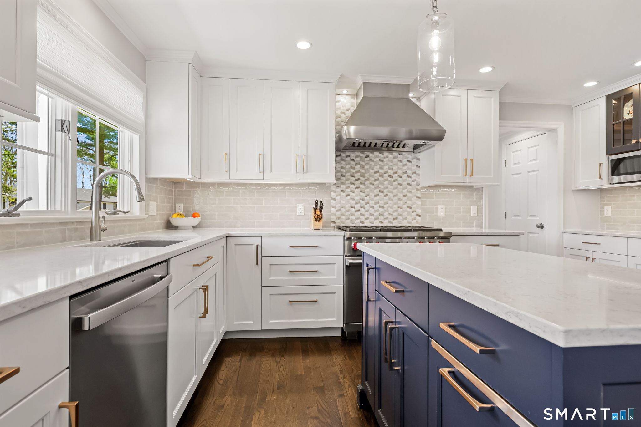 40 Shadow Lane New Canaan CT 06840