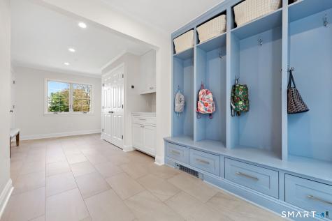 40 Shadow Lane New Canaan CT 06840