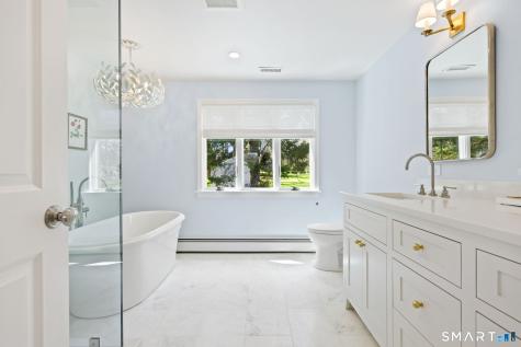40 Shadow Lane New Canaan CT 06840