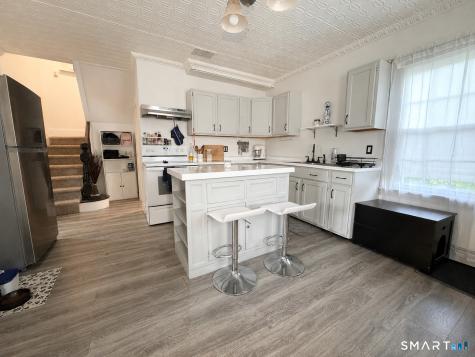 54 Main Street Thompson CT 06255
