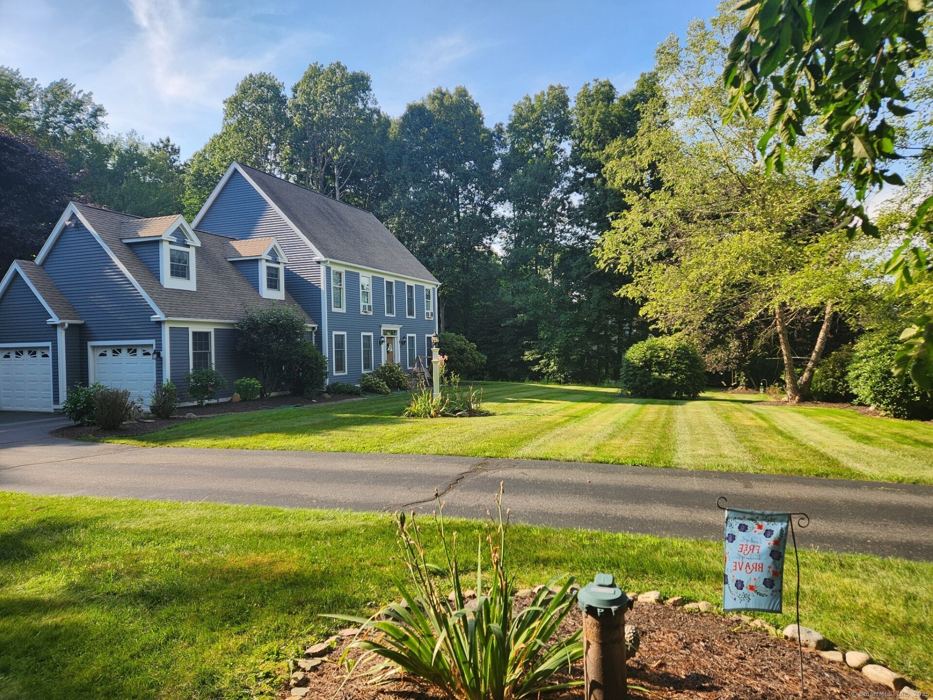 8 Amberg Drive Pomfret CT 06259