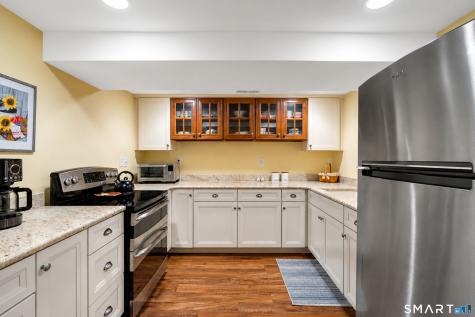 10 Crestview Drive Middlefield CT 06481
