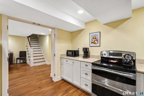 10 Crestview Drive Middlefield CT 06481