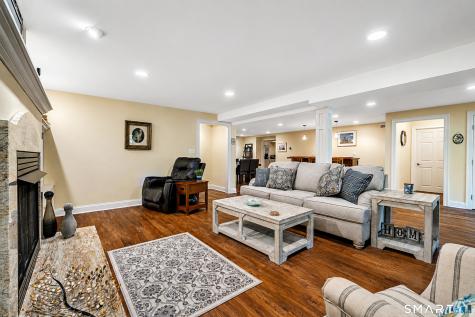 10 Crestview Drive Middlefield CT 06481
