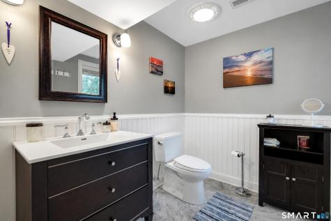 10 Crestview Drive Middlefield CT 06481