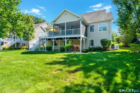 10 Crestview Drive Middlefield CT 06481