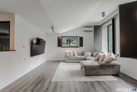54 Baxter Street Tolland CT 06084