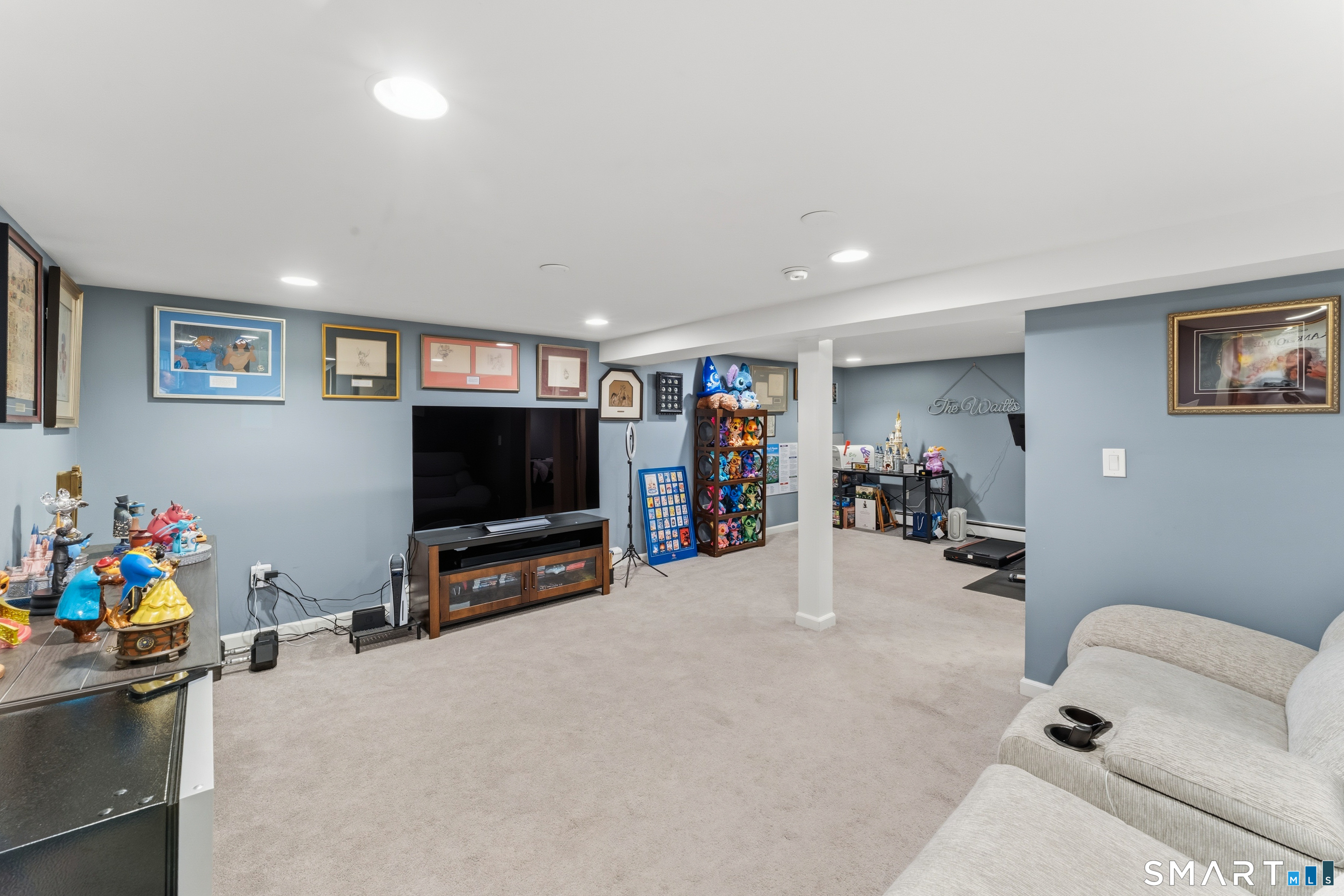 17 Greenbriar Lane Newtown CT 06470