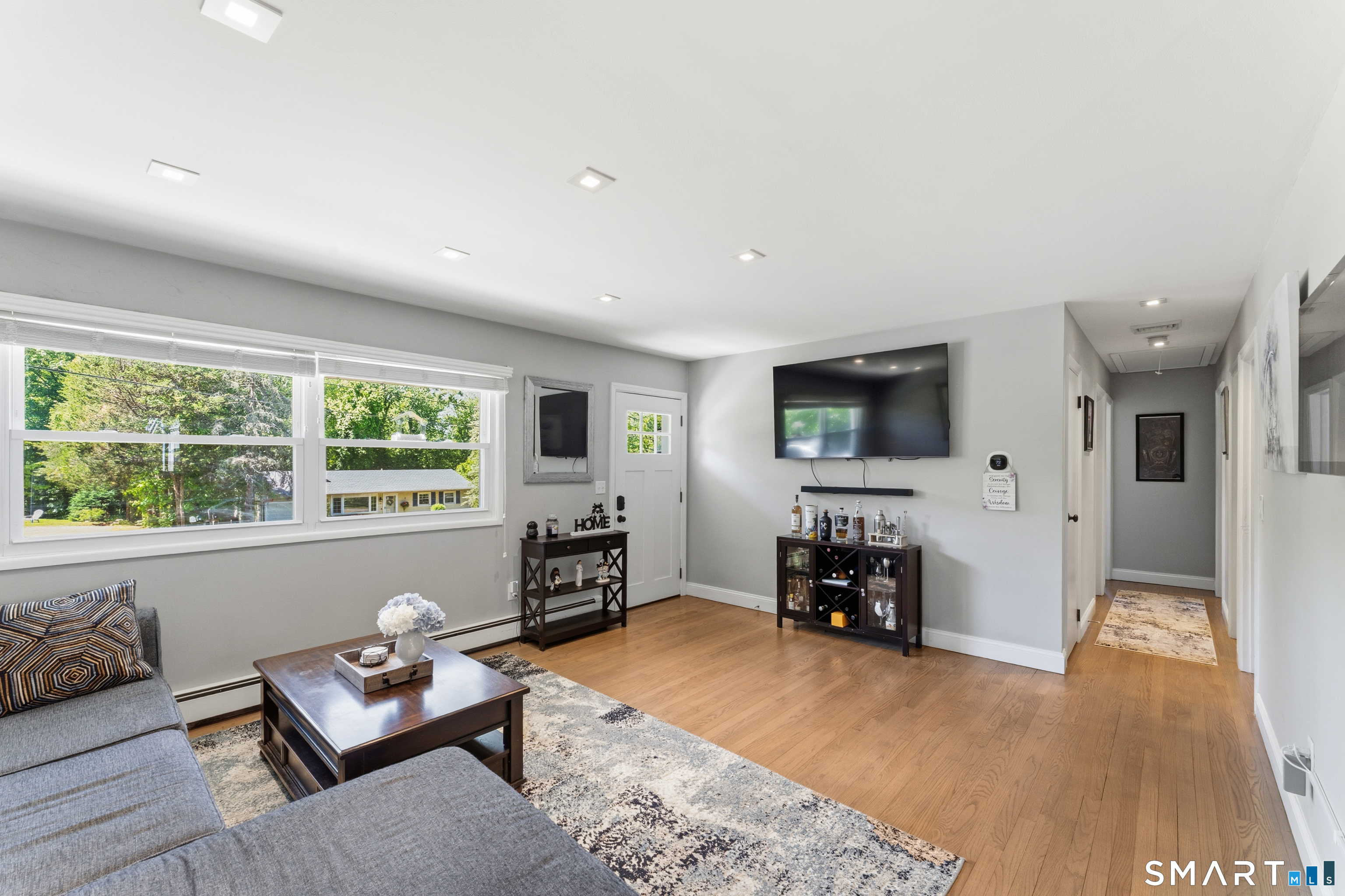 17 Greenbriar Lane Newtown CT 06470