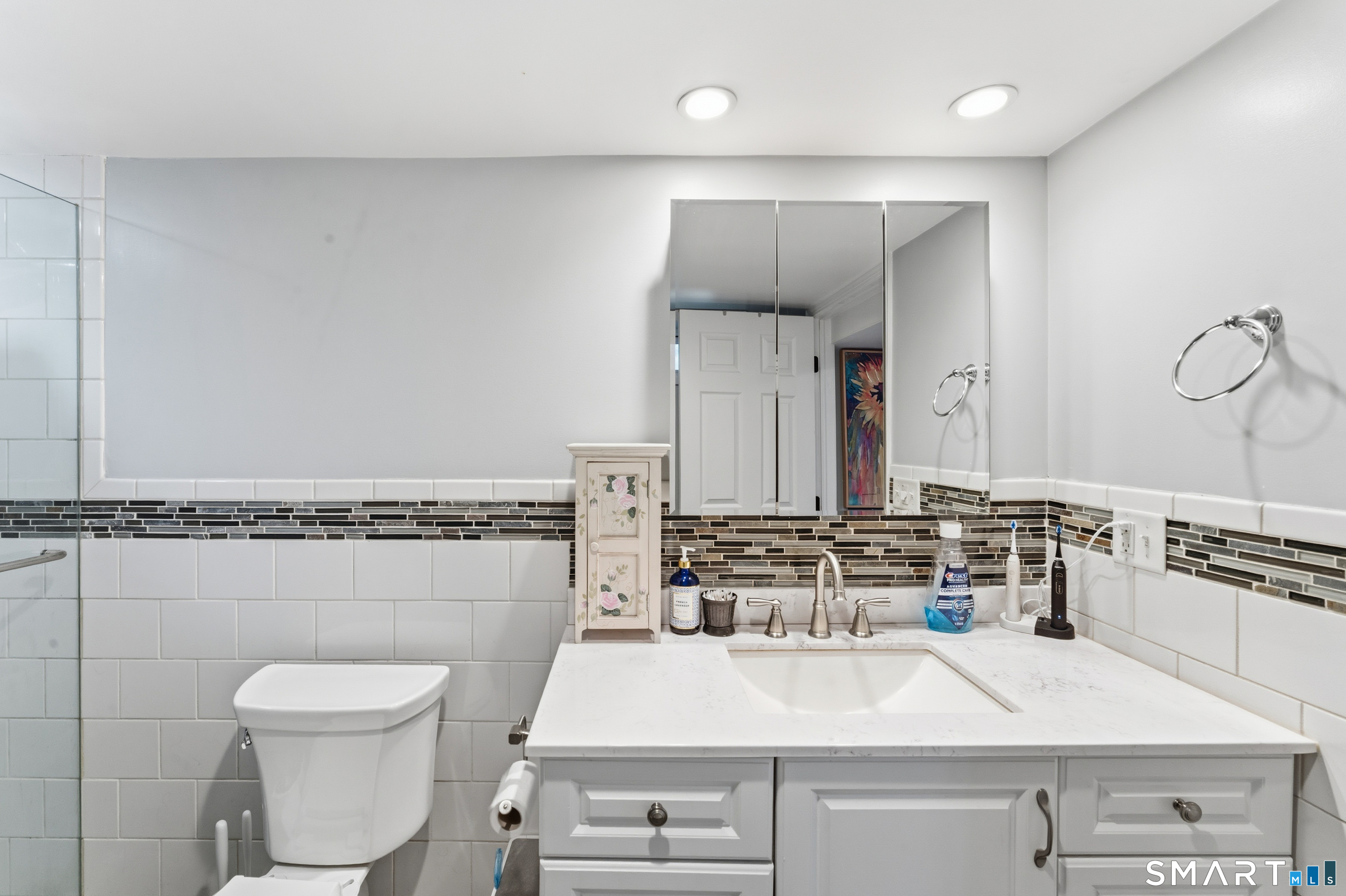17 Greenbriar Lane Newtown CT 06470