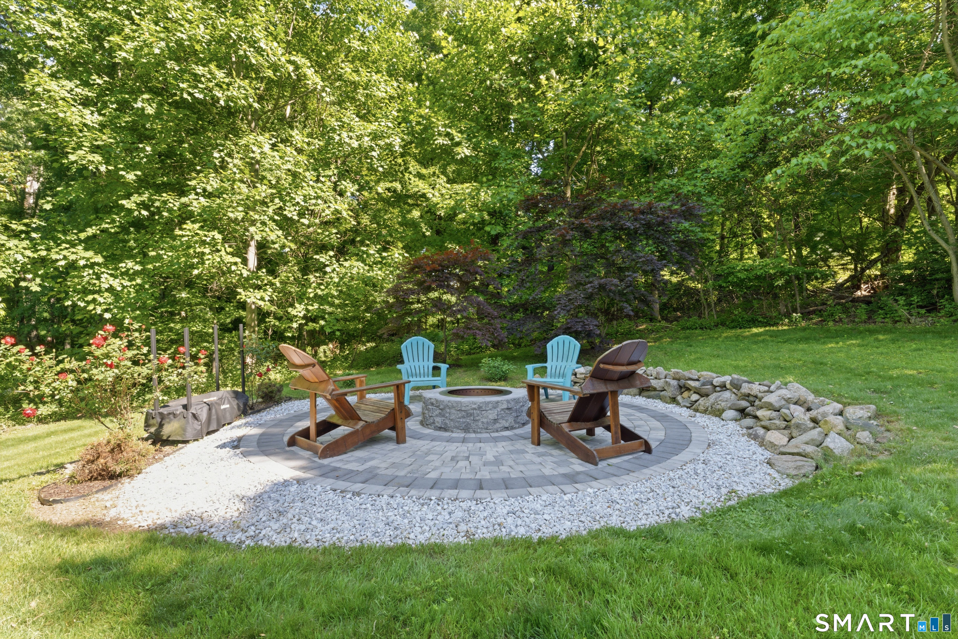 17 Greenbriar Lane Newtown CT 06470