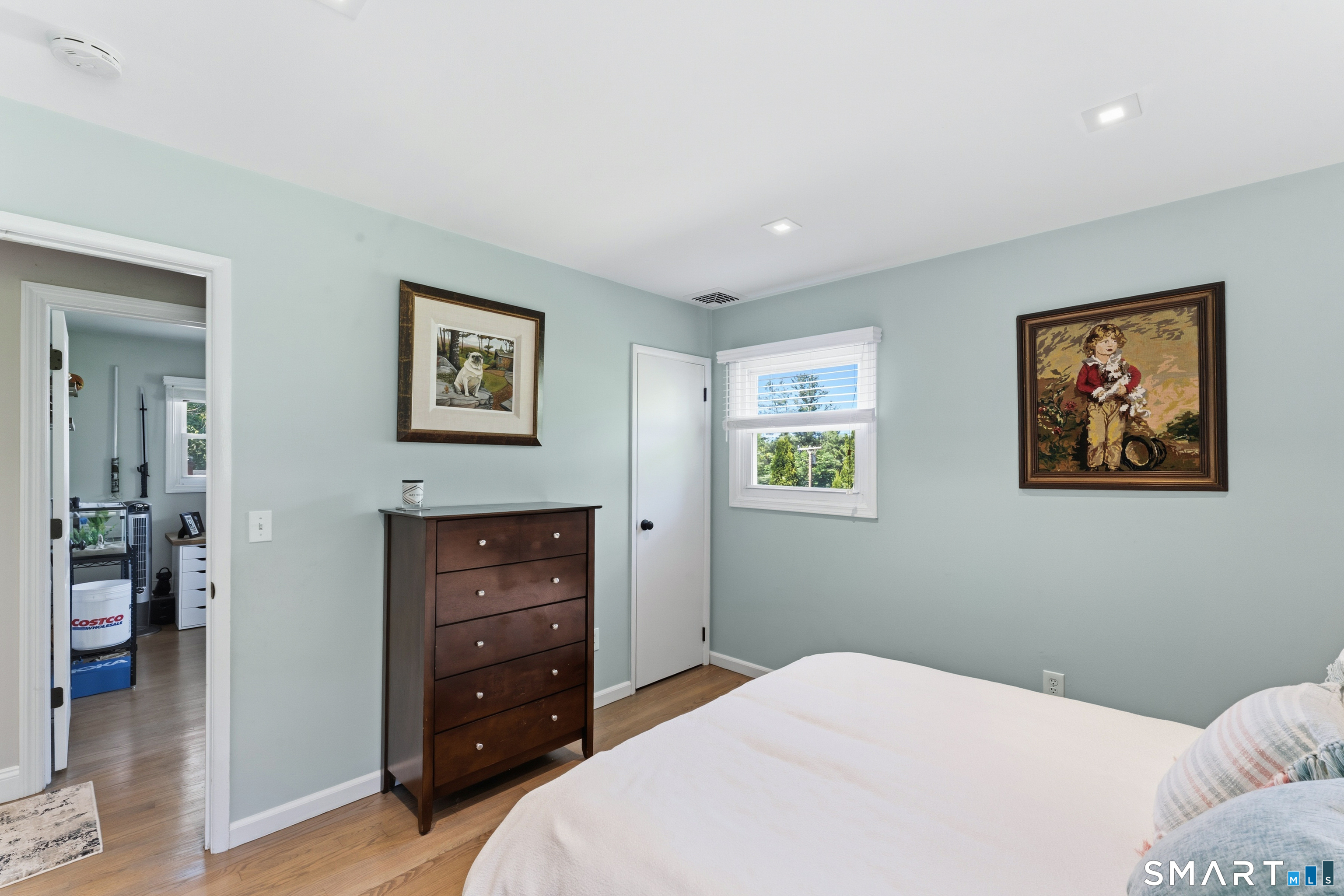 17 Greenbriar Lane Newtown CT 06470