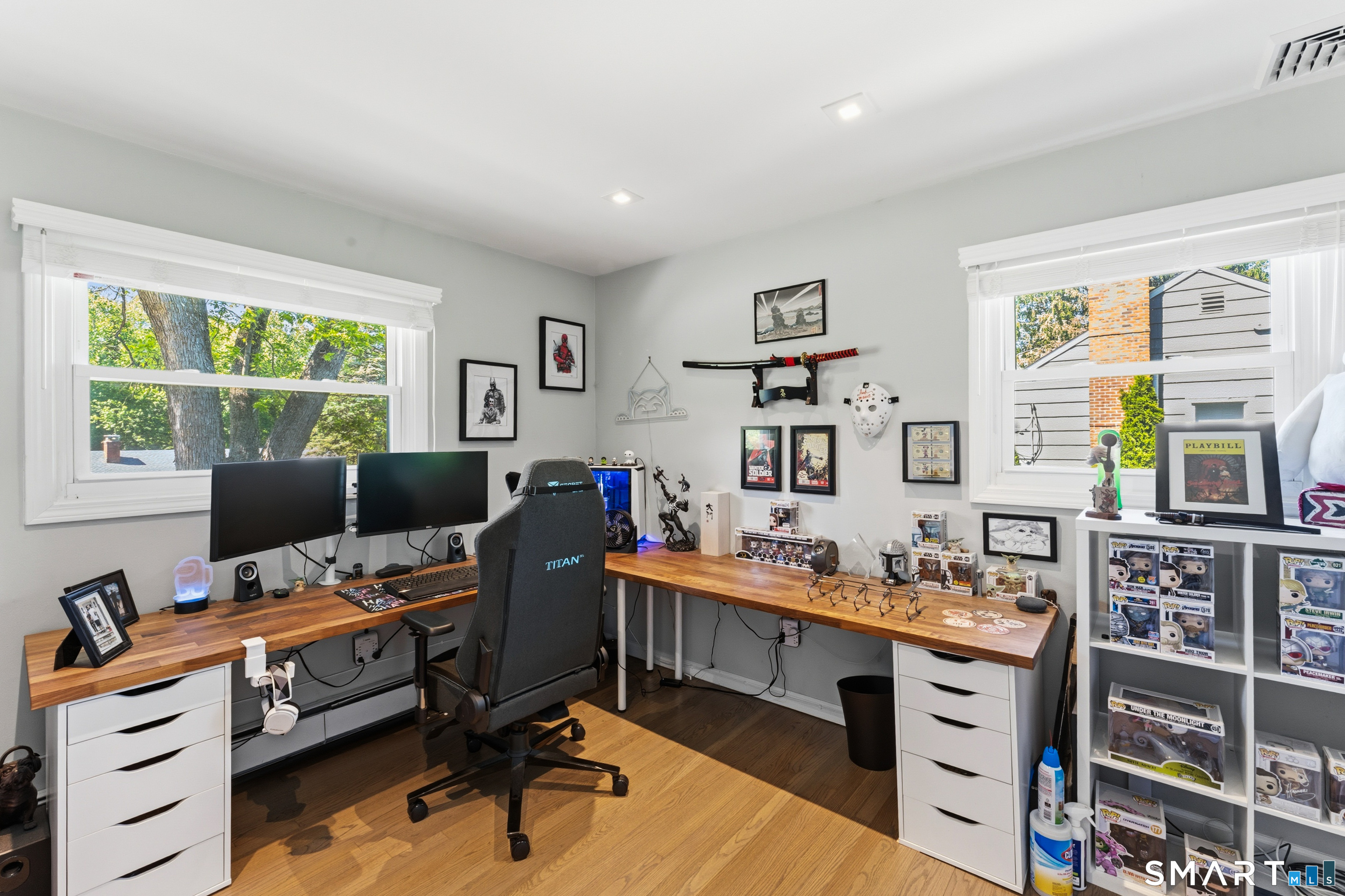 17 Greenbriar Lane Newtown CT 06470