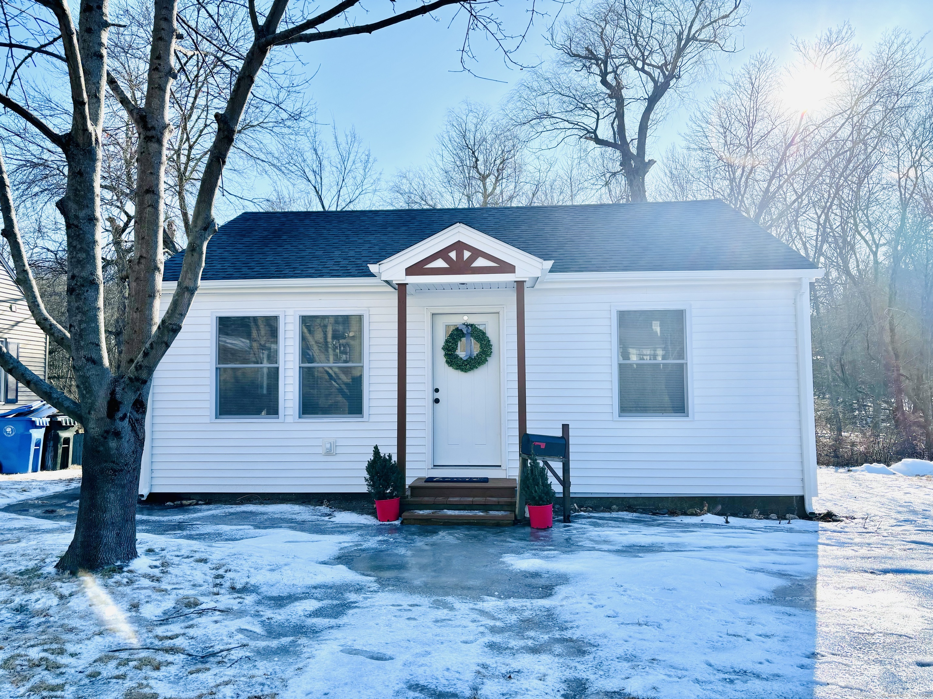122 Dunham Street Norwich CT 06360