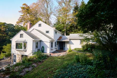 136 Lyons Plain Road Weston CT 06883