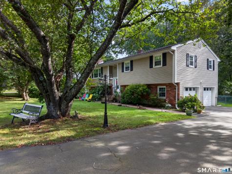 15 Partridge Lane Clinton CT 06413