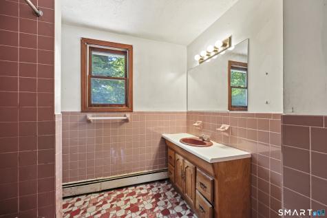 521 West Wolcott Avenue Windsor CT 06095