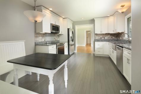 32 Red Bird Lane Salisbury CT 06039