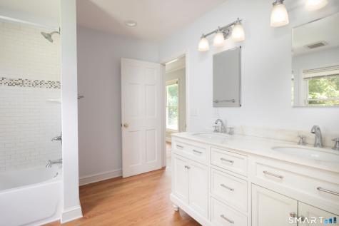 32 Red Bird Lane Salisbury CT 06039
