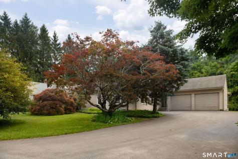 32 Red Bird Lane Salisbury CT 06039