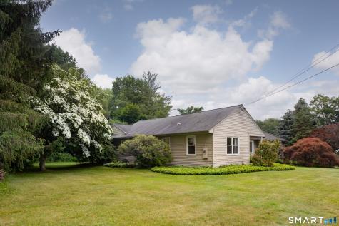 32 Red Bird Lane Salisbury CT 06039