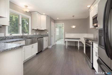 32 Red Bird Lane Salisbury CT 06039