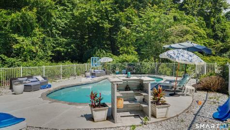 81 Trails End Road Weston CT 06883