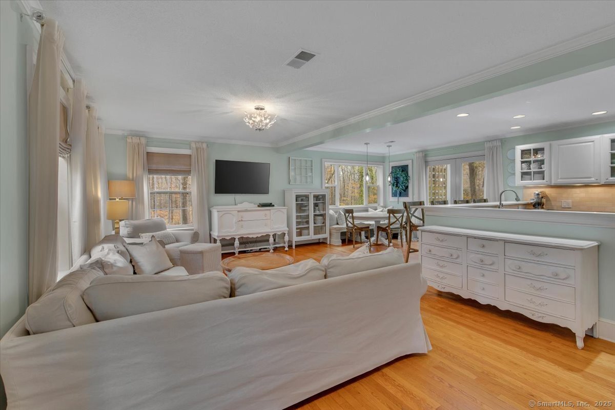 74 Erdoni Road Columbia CT 06237