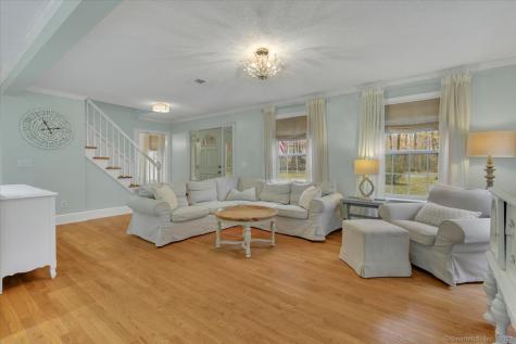 74 Erdoni Road Columbia CT 06237