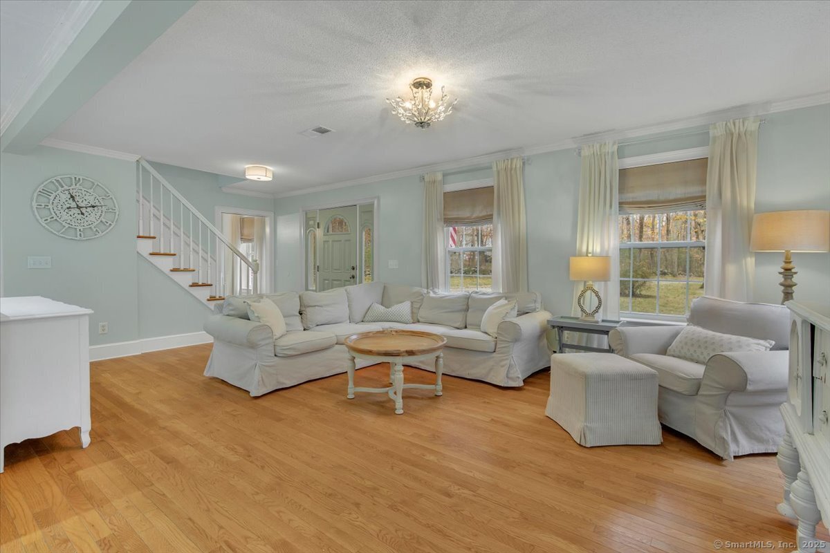 74 Erdoni Road Columbia CT 06237