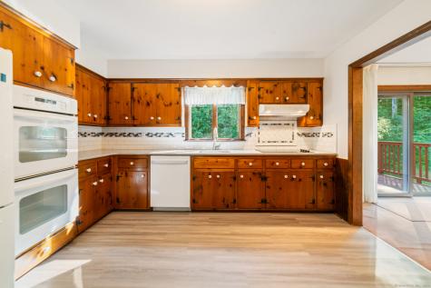 825 Jeremy Swamp Road Southbury CT 06488