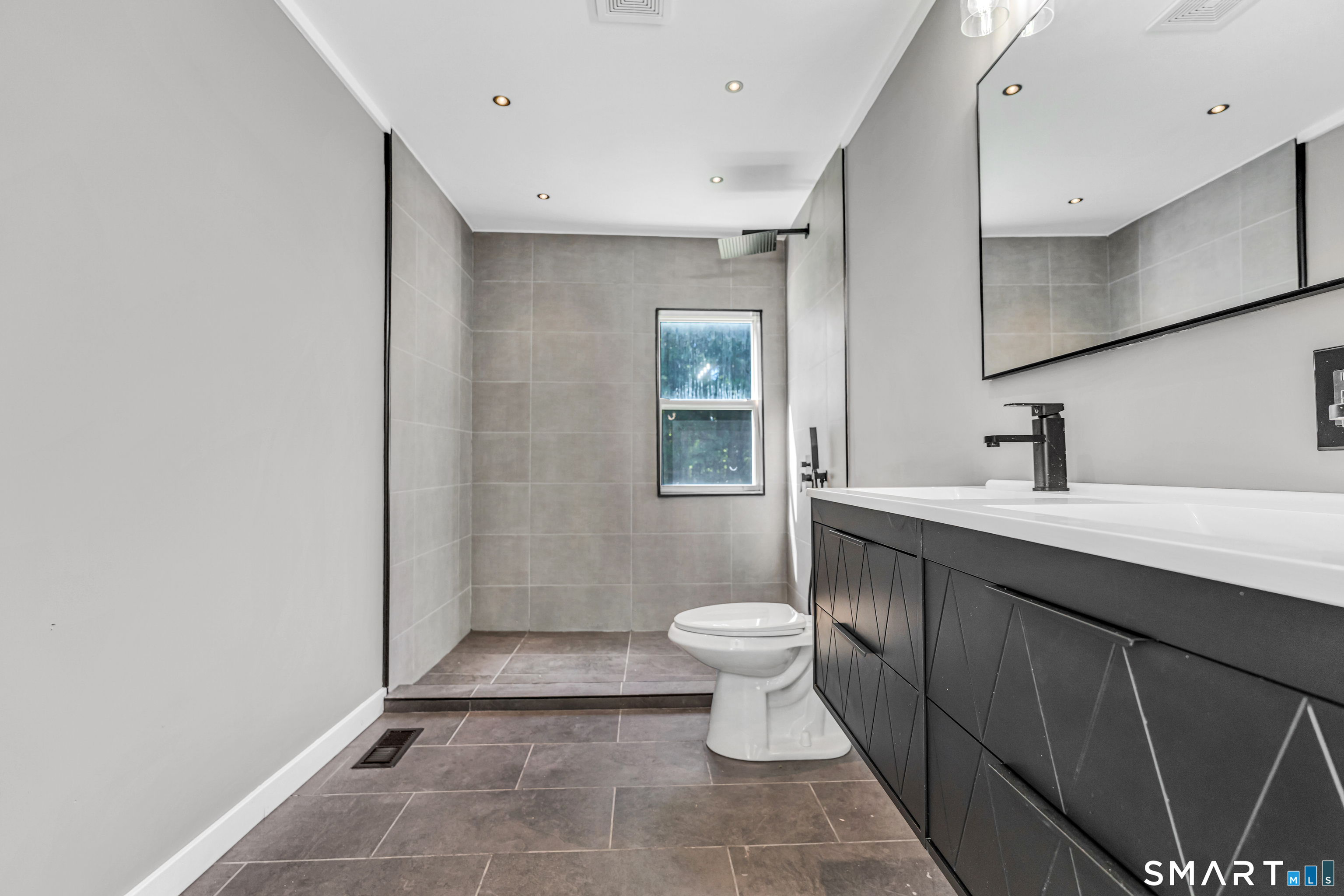 212 Bear Hill Road Bethany CT 06524
