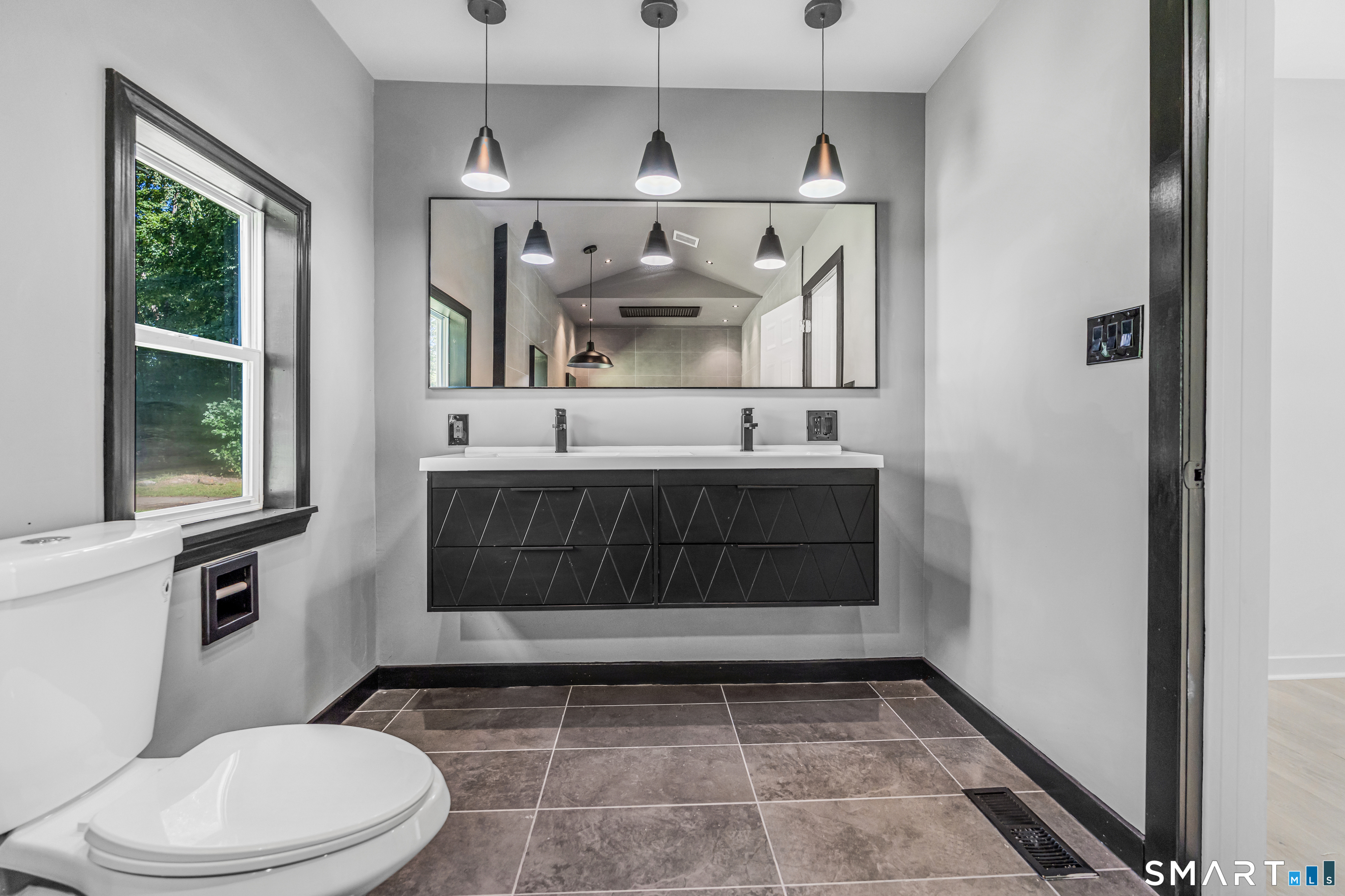 212 Bear Hill Road Bethany CT 06524