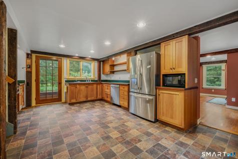 365 Winthrop Road Deep River CT 06417