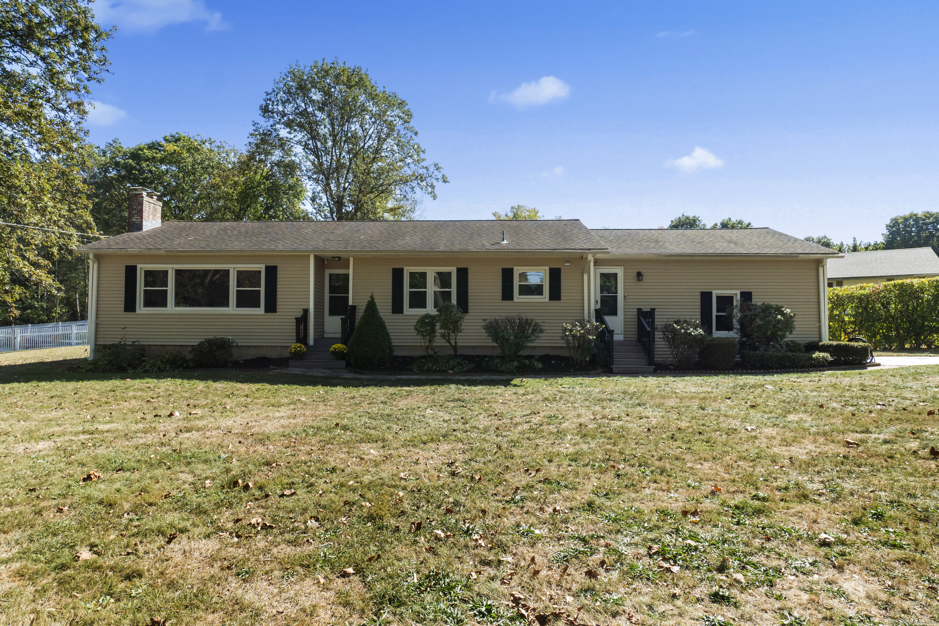 2 Beechwood Drive North Haven CT 06473