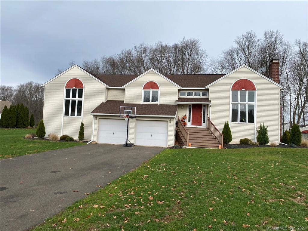 26 Sara Circle North Haven CT 06473