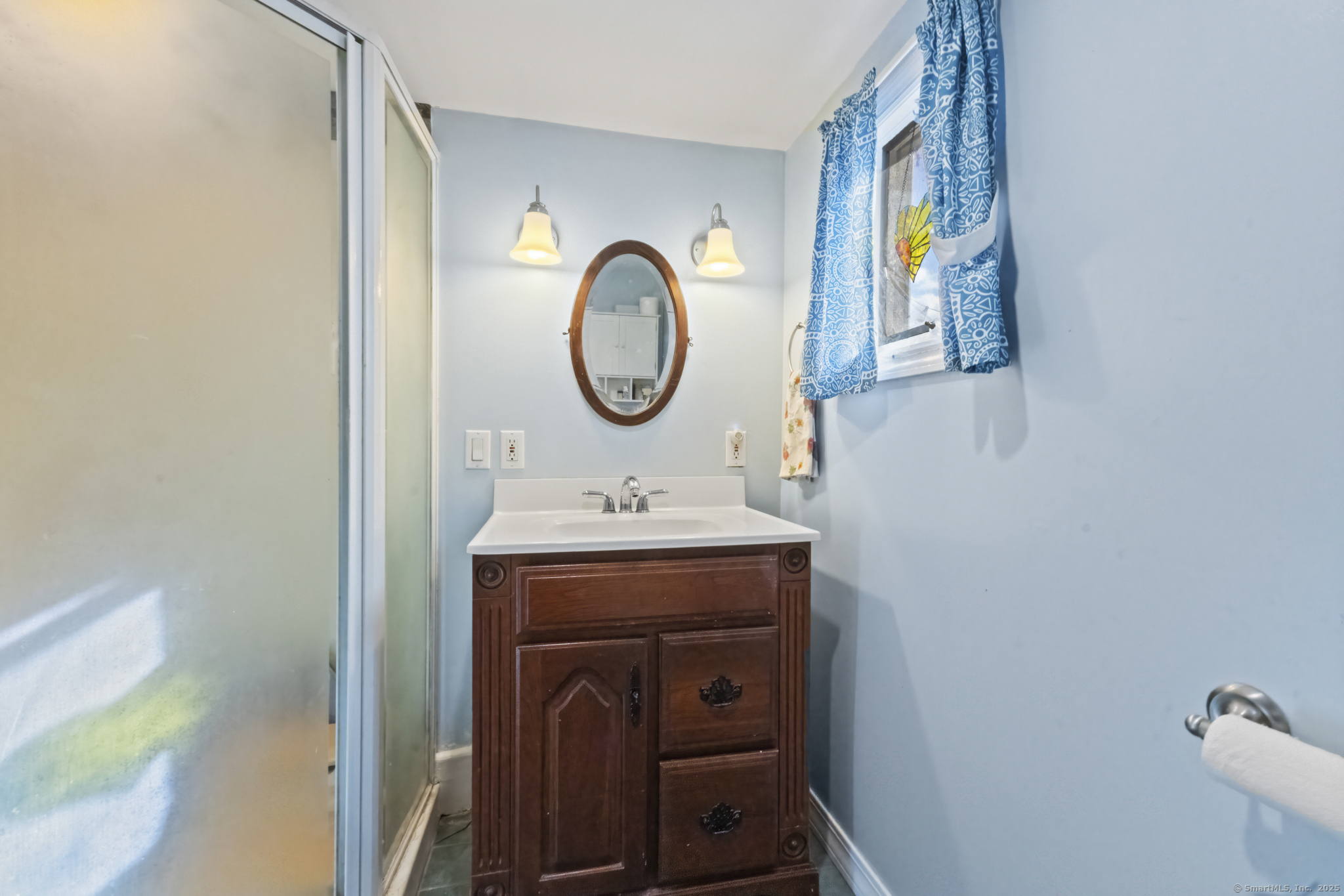 31 Railroad Avenue Farmington CT 06085