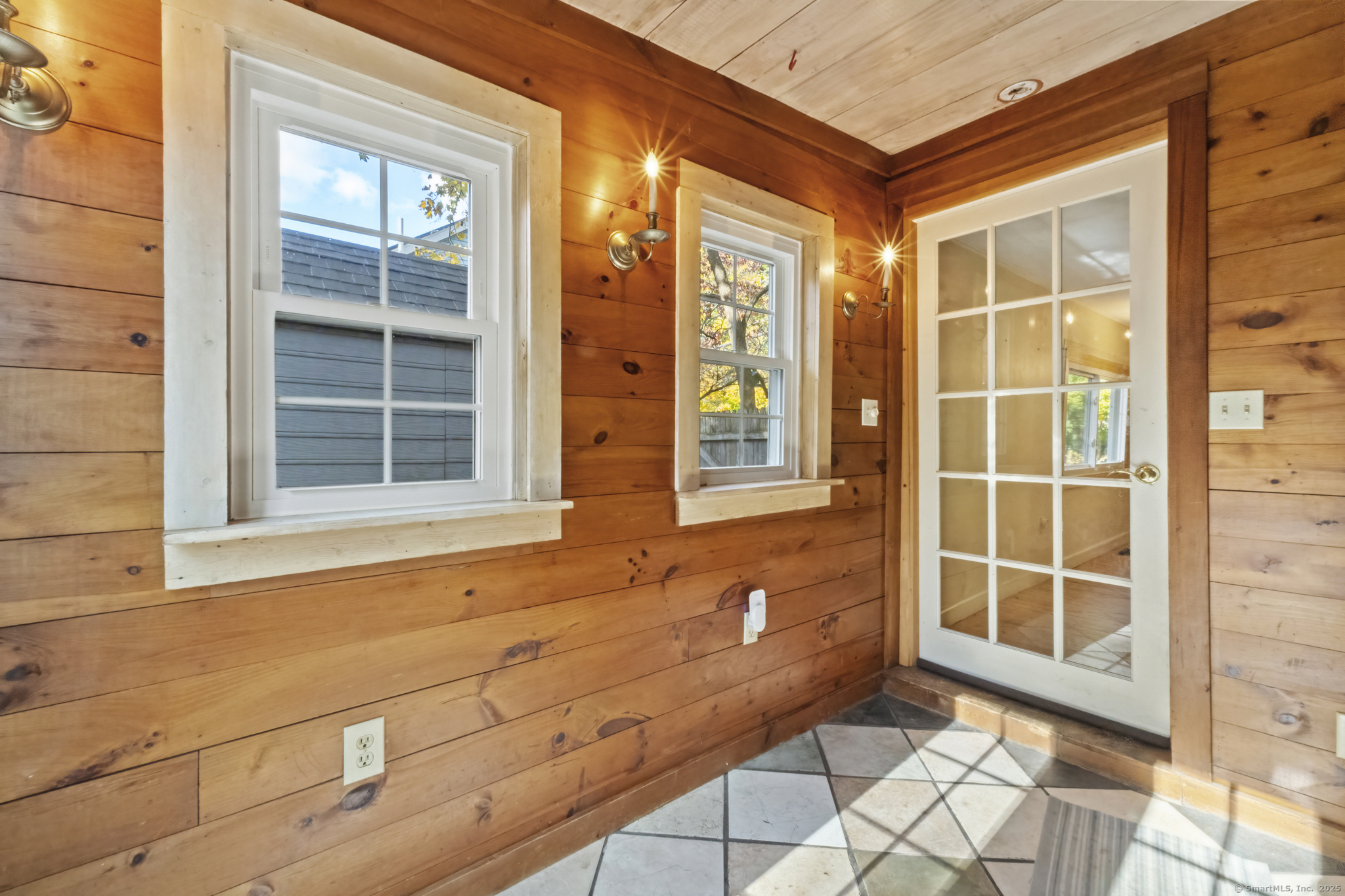 31 Railroad Avenue Farmington CT 06085