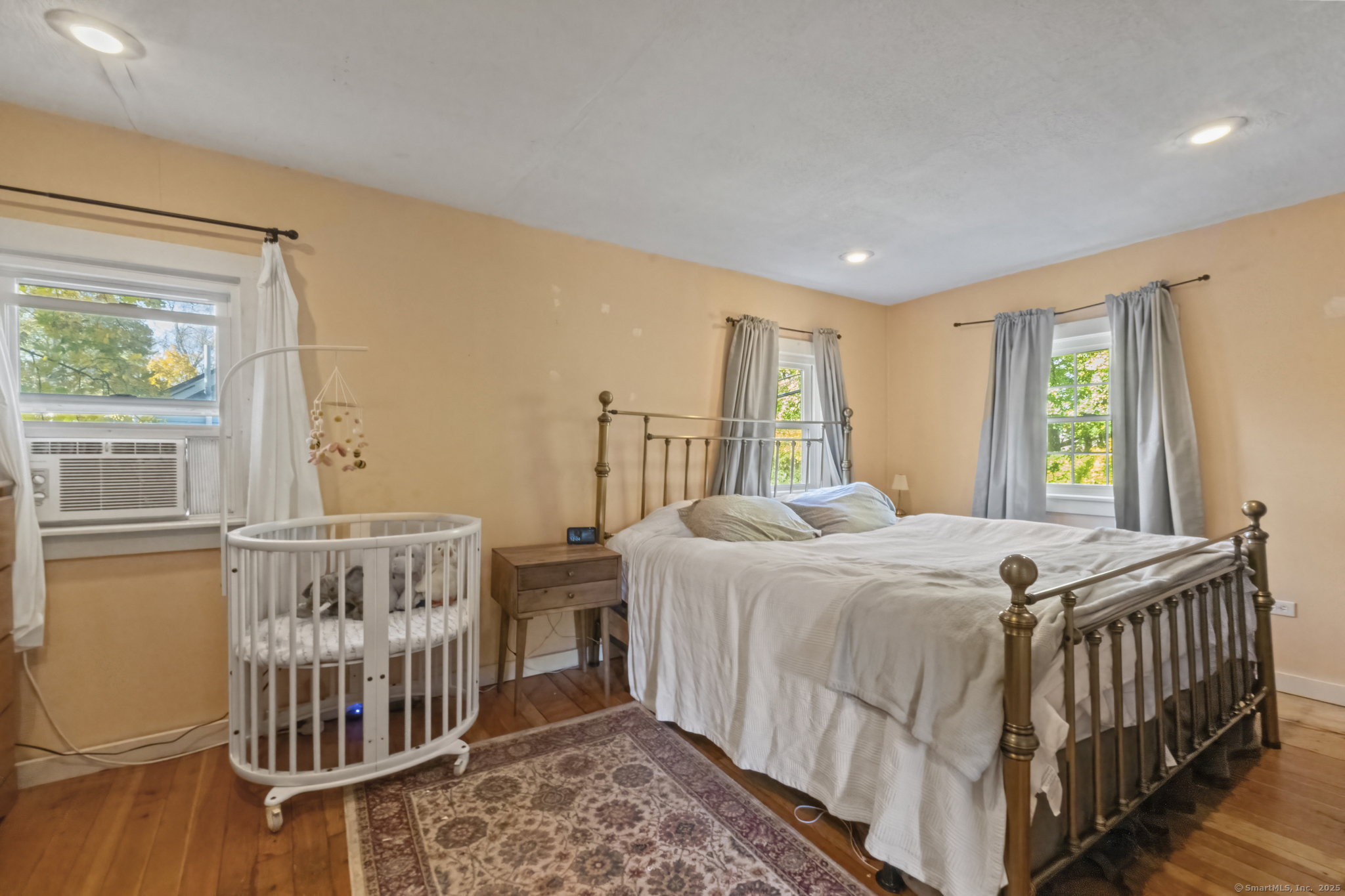 31 Railroad Avenue Farmington CT 06085